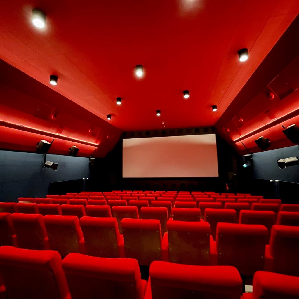 Kino Juha | Elokuvateatteri Nurmijärvellä